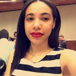 Meet your Posher, Simone